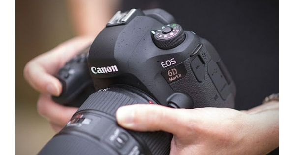 Đánh Giá Canon EOS 6D Mark II Chi Tiết