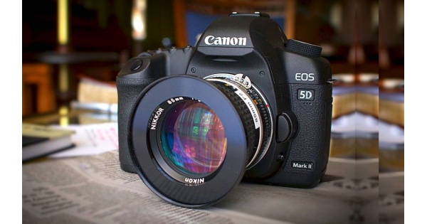 Review Đánh Giá Canon EOS 5D Mark II